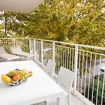 Lucchese Apartment *