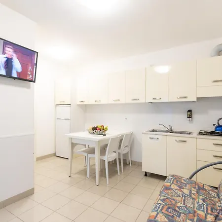 Lucchese 리그나노 사비아도로